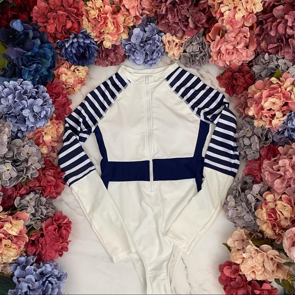 Sporty White and Navy Blue Striped Zip-Up Long Sleeve Rash Guard Swimsuit - Picture 7 of 16